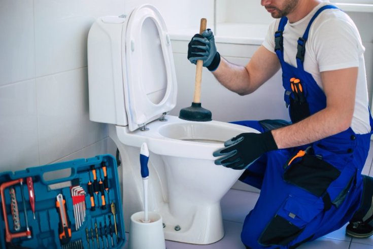What Are the Best Ways to Unclog a Toilet?